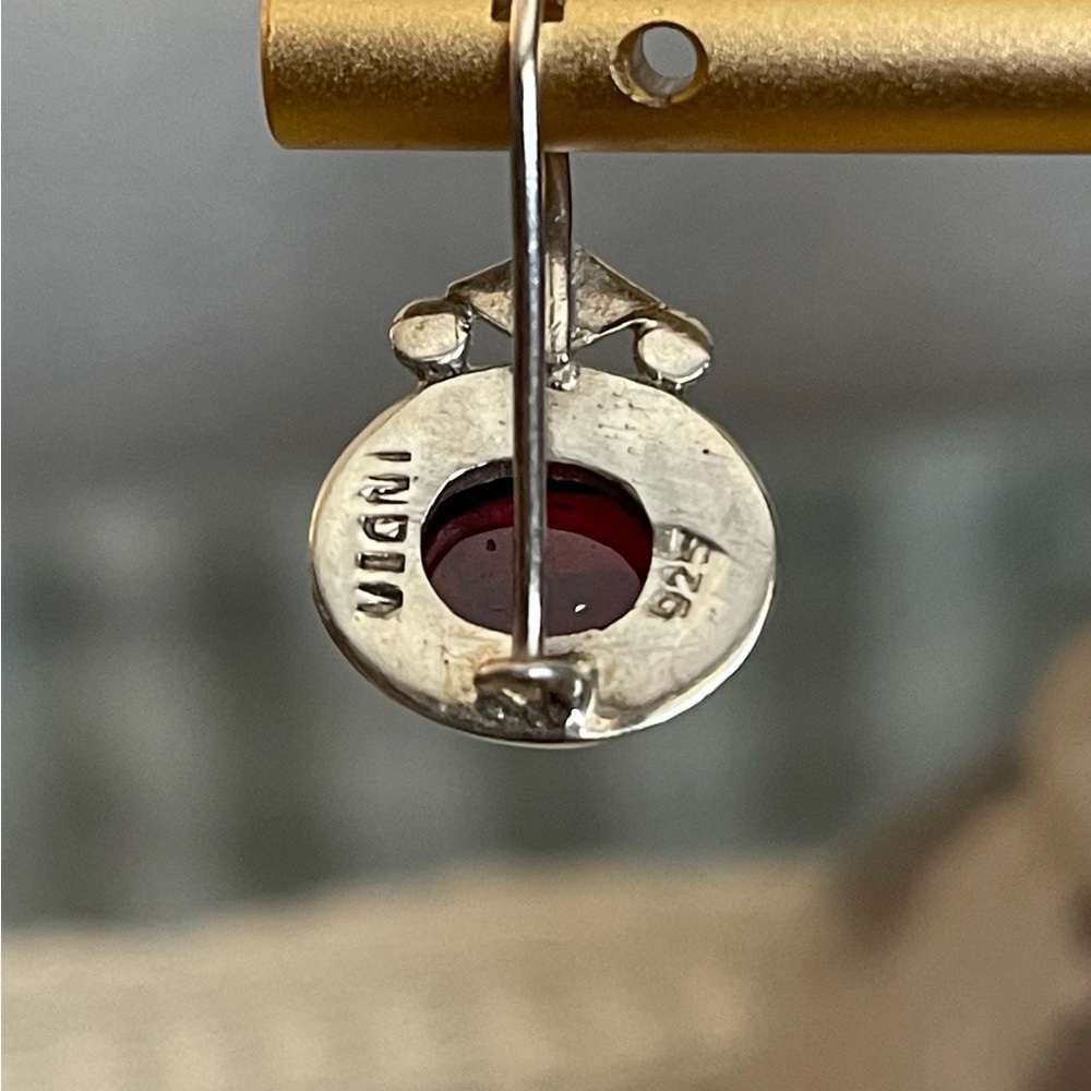 Authentic Vintage Garnet Stone Set in 925 Silver with an India marking - Picture 4 of 4